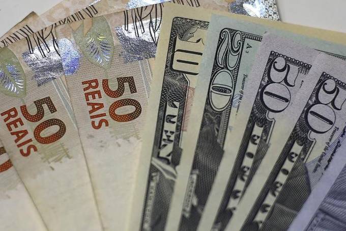 Dólar vai a R$ 3,42, o maior valor desde dezembro de 2016