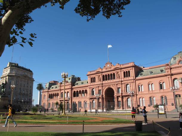 Argentina pede para FMI antecipar socorro financeiro