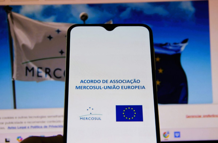 UE aprova acordo com Mercosul; França prepara reação