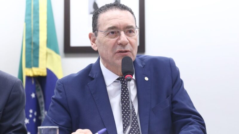 Frente Parlamentar da Indústria de Máquinas e Equipamentos alerta: projeto da escala 6×1 pode provocar colapso econômico e social no Brasil